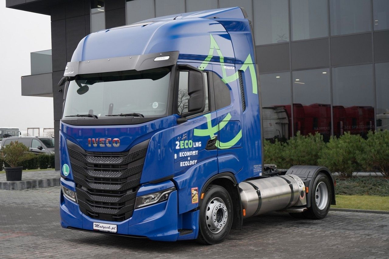 Iveco S-WAY / 460 / RETARDER / LNG - Tahač: obrázek 4 Iveco S-WAY / 460 / RETARDER / LNG - Tahač: obrázek 4