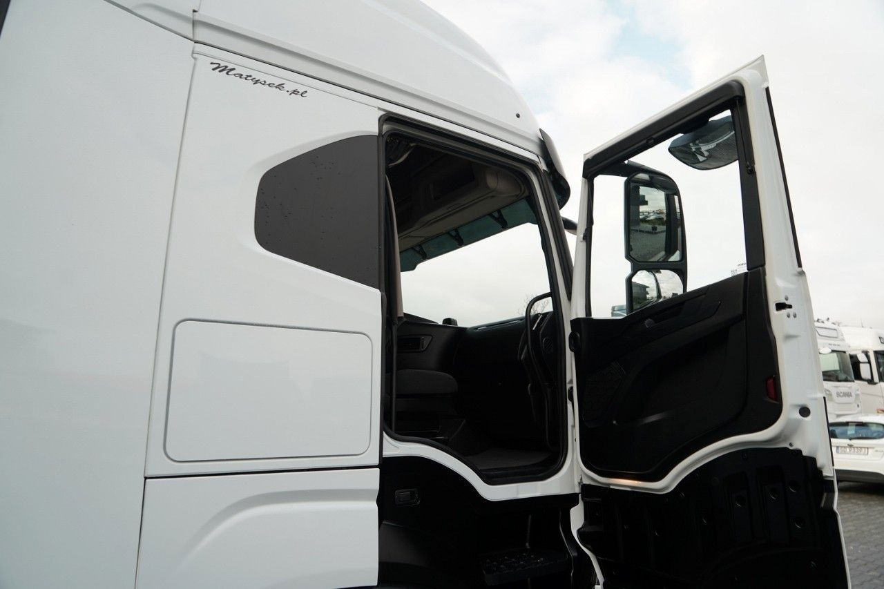 Tahač Iveco S-WAY / 480 / RETARDER / I-PARK COOL / OPONY 100: obrázek 36 Tahač Iveco S-WAY / 480 / RETARDER / I-PARK COOL / OPONY 100: obrázek 36