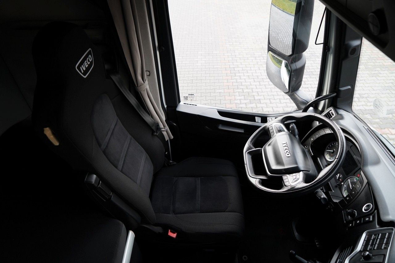 Tahač Iveco S-WAY / 480 / RETARDER / I-PARK COOL / OPONY 100: obrázek 28 Tahač Iveco S-WAY / 480 / RETARDER / I-PARK COOL / OPONY 100: obrázek 28