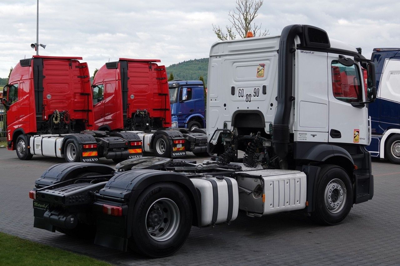 Mercedes-Benz ACTROS 1843 / RETARDER / HYDRAULIKA / NISKA KABI Mercedes-Benz ACTROS 1843 / RETARDER / HYDRAULIKA / NISKA KABI - Tahač: obrázek 5 Mercedes-Benz ACTROS 1843 / RETARDER / HYDRAULIKA / NISKA KABI Mercedes-Benz ACTROS 1843 / RETARDER / HYDRAULIKA / NISKA KABI - Tahač: obrázek 5
