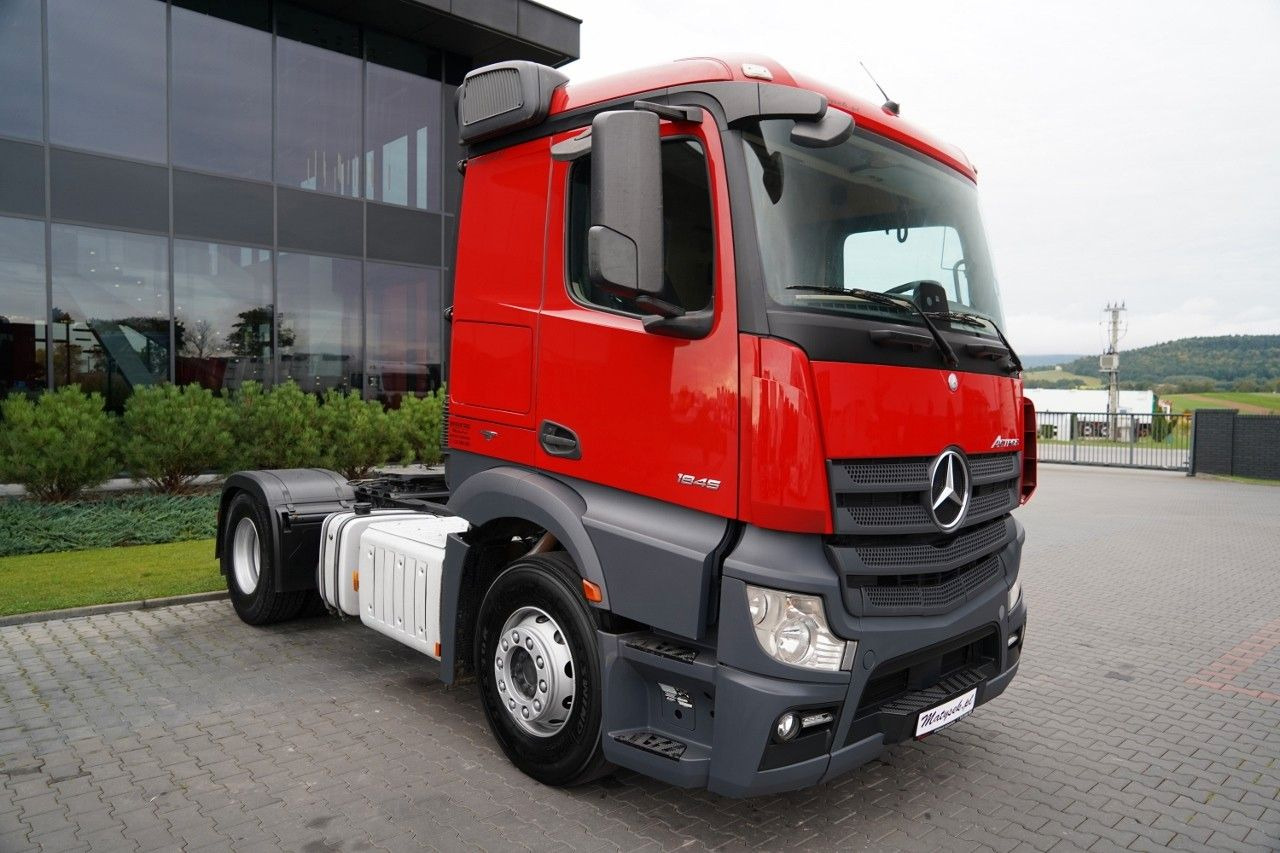 Mercedes-Benz ACTROS 1845 / HYDRAULIKA / NISKA KABINA / EURO - Tahač: obrázek 5 Mercedes-Benz ACTROS 1845 / HYDRAULIKA / NISKA KABINA / EURO - Tahač: obrázek 5