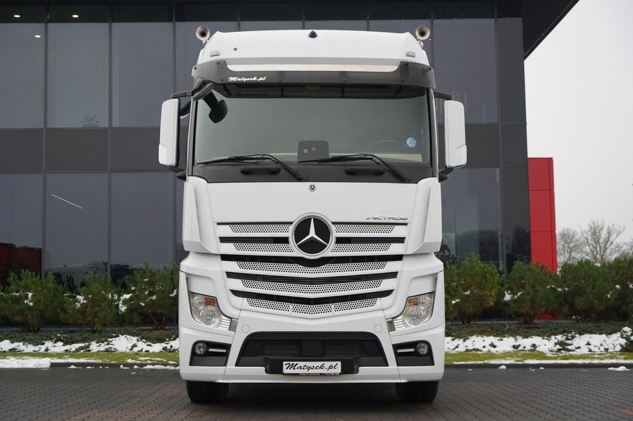 Mercedes-Benz ACTROS 1853 / HYDRAULIKA / RETARDER / BIG SPACE - Tahač: obrázek 3 Mercedes-Benz ACTROS 1853 / HYDRAULIKA / RETARDER / BIG SPACE - Tahač: obrázek 3