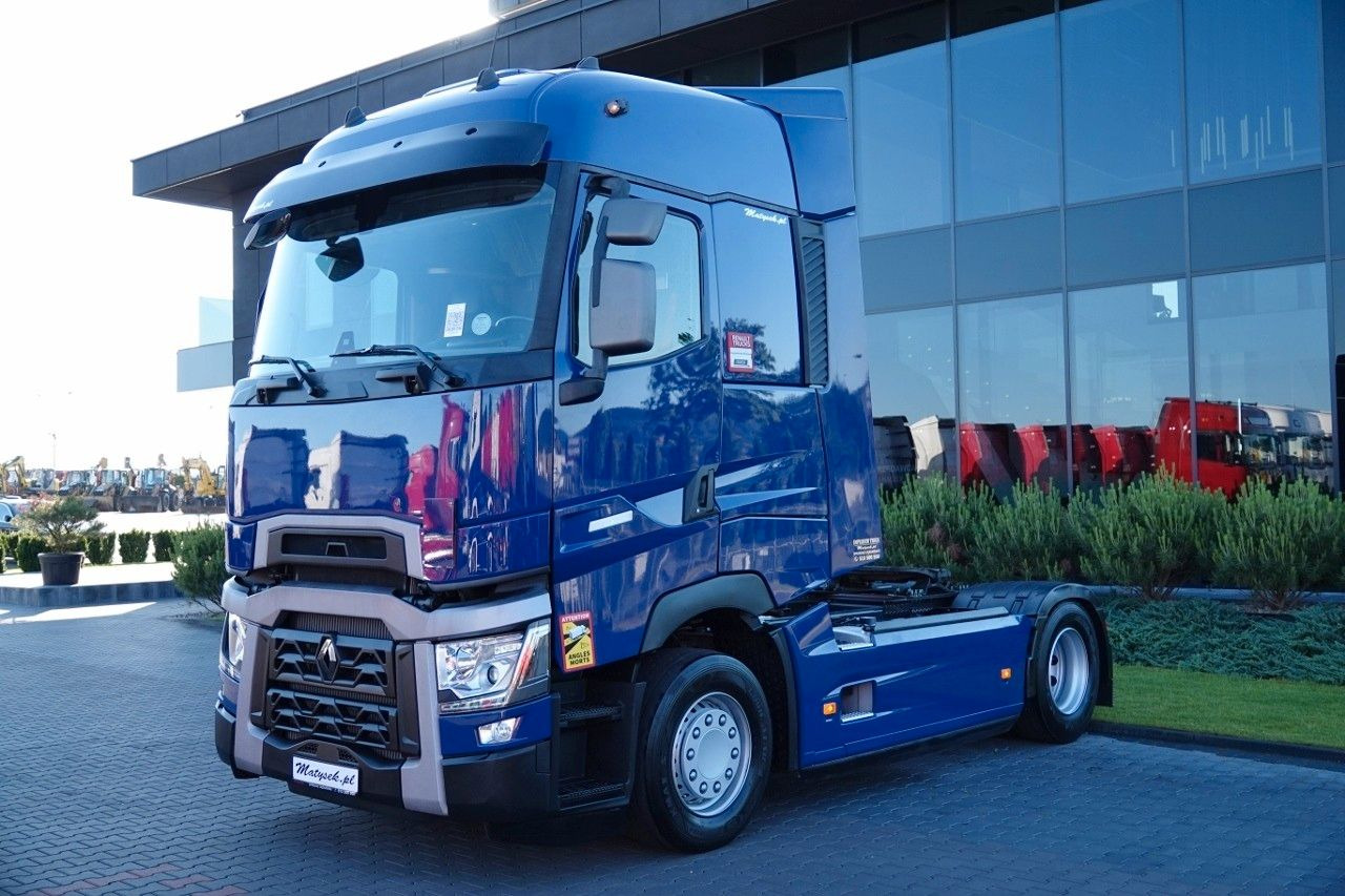 Renault T 520 / 13 L / RETARDER / I-PARK COOL / SKÓRY / Renault T 520 / 13 L / RETARDER / I-PARK COOL / SKÓRY / - Tahač: obrázek 2 Renault T 520 / 13 L / RETARDER / I-PARK COOL / SKÓRY / Renault T 520 / 13 L / RETARDER / I-PARK COOL / SKÓRY / - Tahač: obrázek 2