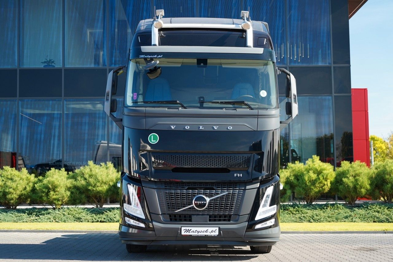 Volvo FH 500 / 2025 ROK / 97 TYS KM / XXL / I-SHIFT - Tahač: obrázek 3 Volvo FH 500 / 2025 ROK / 97 TYS KM / XXL / I-SHIFT - Tahač: obrázek 3