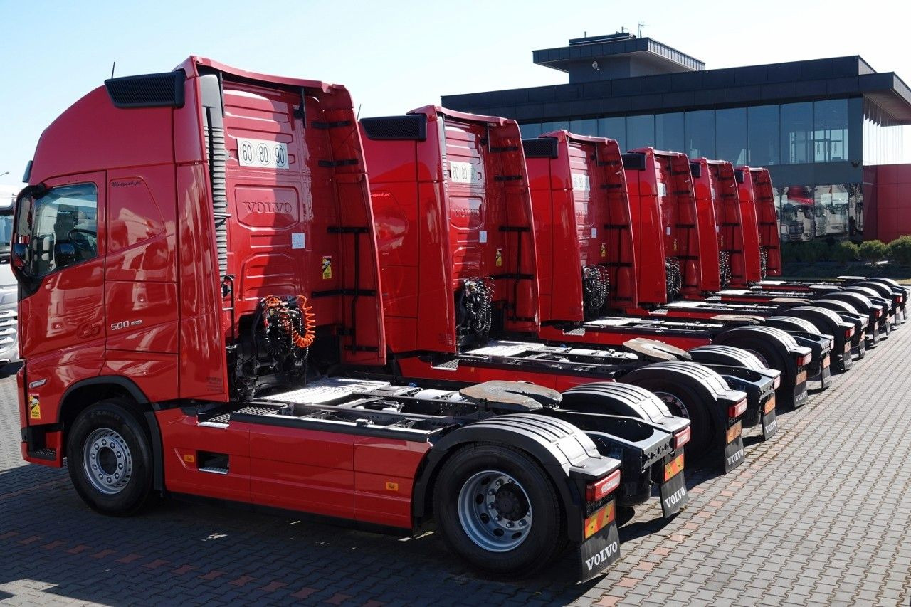 Volvo FH 500 / I-SAVE / XXL / I-PARK COOL / NOWY MODEL - Tahač: obrázek 3 Volvo FH 500 / I-SAVE / XXL / I-PARK COOL / NOWY MODEL - Tahač: obrázek 3