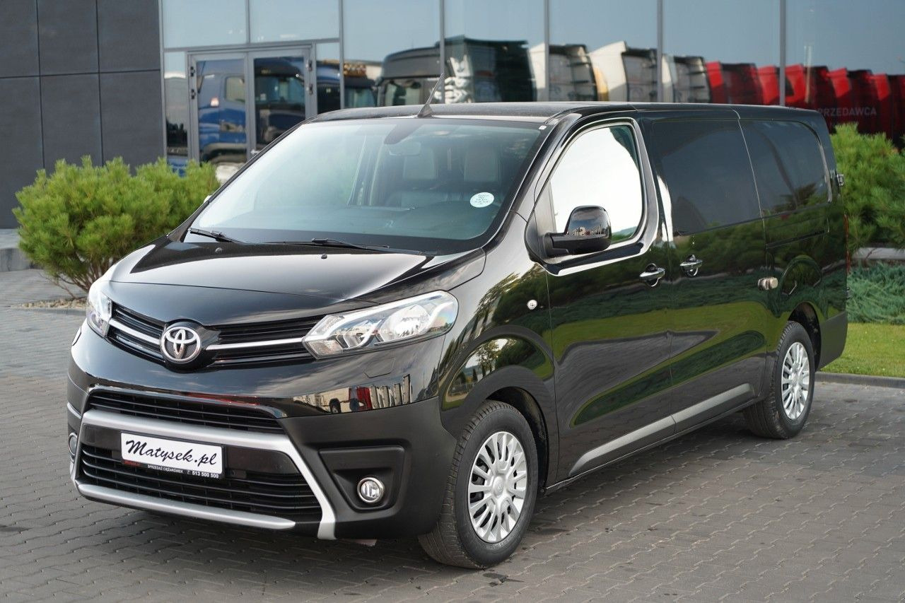 Toyota PROACE / FURGON / BLASZAK / 2.0 D / ZABUDOWA - Malá dodávka: obrázek 3 Toyota PROACE / FURGON / BLASZAK / 2.0 D / ZABUDOWA - Malá dodávka: obrázek 3