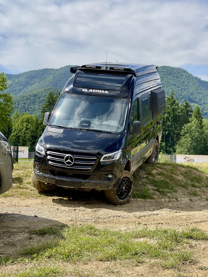 ADRIA Super Twin 600 SP - Obytná dodávka: obrázek 3 ADRIA Super Twin 600 SP - Obytná dodávka: obrázek 3