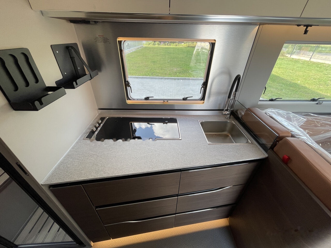 Nový Integrovaný obytný vůz Adria Super Sonic 890LC: obrázek 13