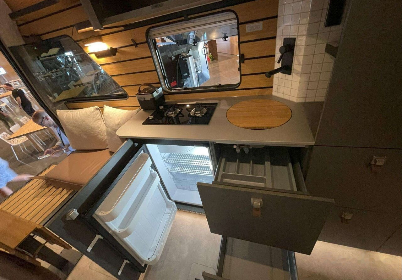 Hymer Venture S - Polointegrovaný obytný vůz: obrázek 5 Hymer Venture S - Polointegrovaný obytný vůz: obrázek 5