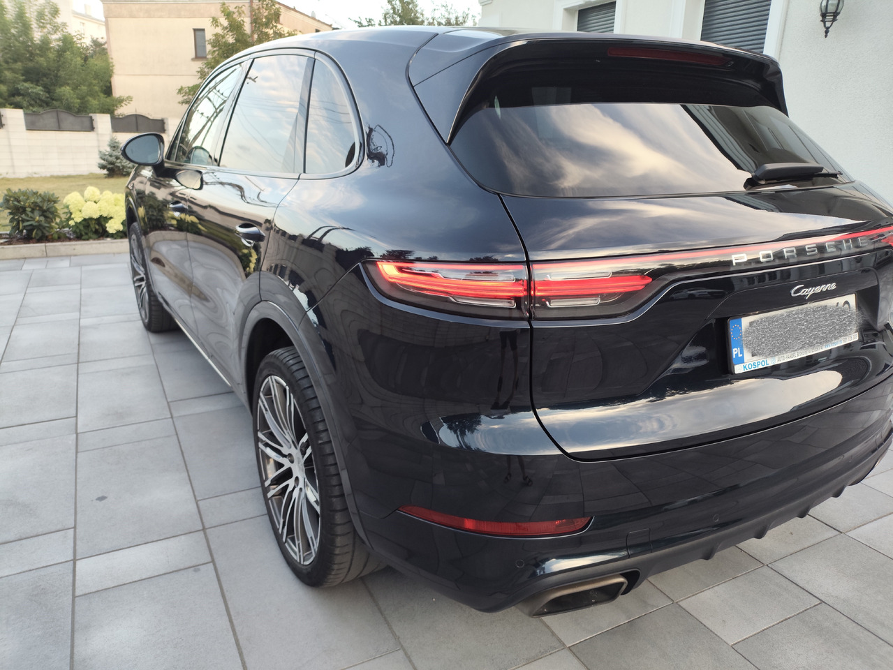 PORSCHE CAYENNE - Osobní auto: obrázek 4 PORSCHE CAYENNE - Osobní auto: obrázek 4