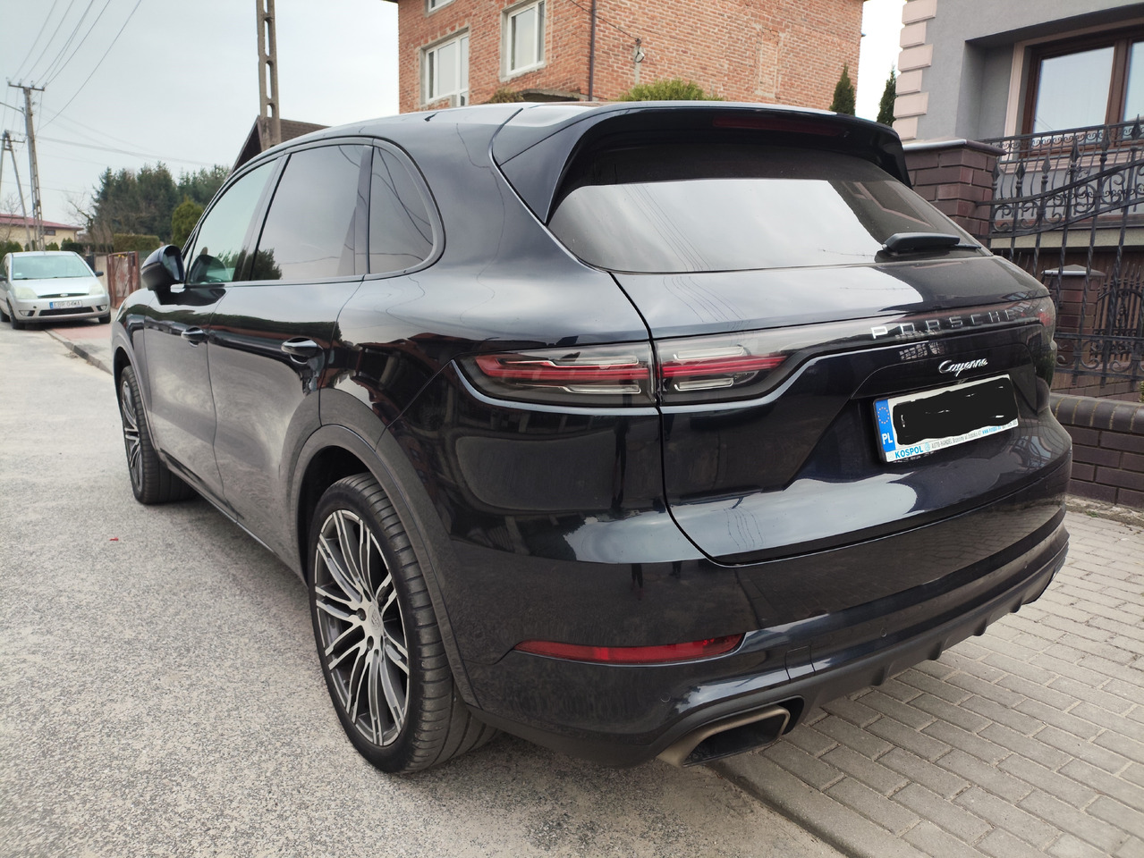 PORSCHE CAYENNE - Osobní auto: obrázek 2 PORSCHE CAYENNE - Osobní auto: obrázek 2