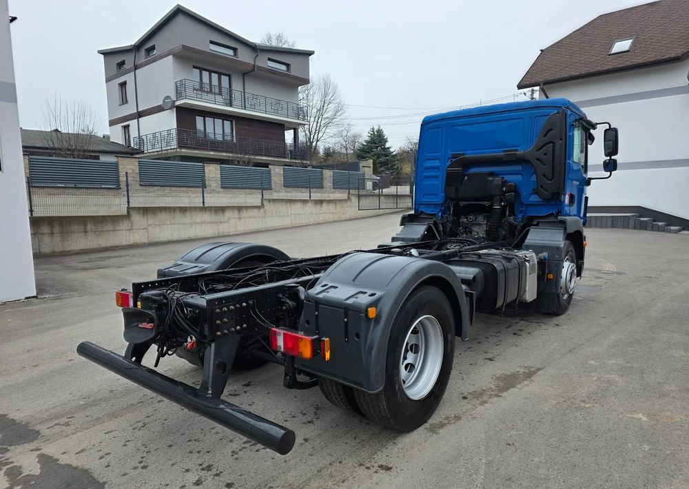 MAN TGM 18.320 urządzenie hakowe AXOR - Podvozek s kabinou: obrázek 4 MAN TGM 18.320 urządzenie hakowe AXOR - Podvozek s kabinou: obrázek 4