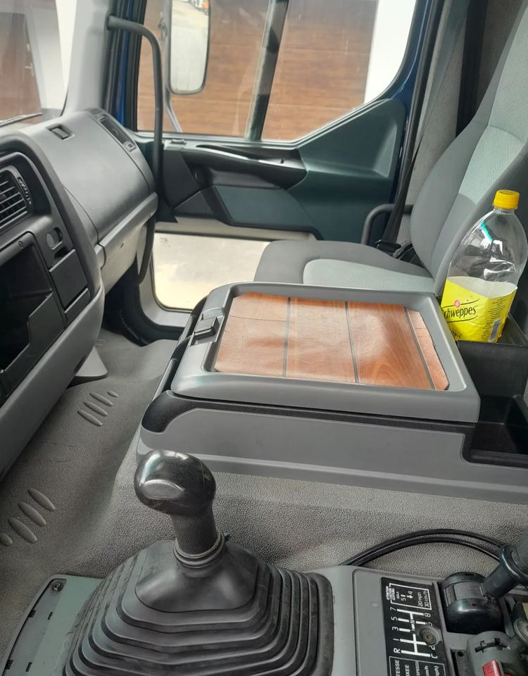 Renault PREMIUM 320 DCI / KERAX / HYDROBURTA / WYWROTKA - Sklápěč: obrázek 4 Renault PREMIUM 320 DCI / KERAX / HYDROBURTA / WYWROTKA - Sklápěč: obrázek 4