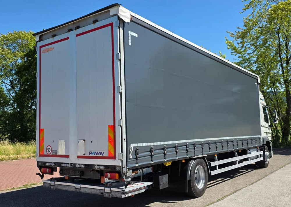 DAF CF290 / CF320 / FIRANKA / WINDA DHOLLANDIA / E6/ JEDEN WŁAŚCICIEL / SPROWADZONY / 22PALETY / 2019/ PODNOSZONY DACH / JAK NOWY - Plachtový nákladní auto: obrázek 4 DAF CF290 / CF320 / FIRANKA / WINDA DHOLLANDIA / E6/ JEDEN WŁAŚCICIEL / SPROWADZONY / 22PALETY / 2019/ PODNOSZONY DACH / JAK NOWY - Plachtový nákladní auto: obrázek 4