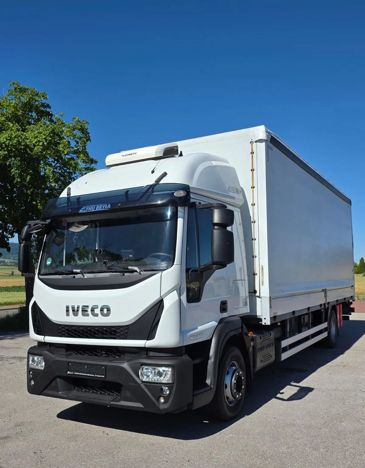 Iveco EUROCARGO 160E320/FIRANKA/WINDA/AUTOMAT/NISKI PRZEBIEG/E6/SPROWADZONY/PIERWSZY WŁAŚCICIEL - Plachtový nákladní auto: obrázek 1 Iveco EUROCARGO 160E320/FIRANKA/WINDA/AUTOMAT/NISKI PRZEBIEG/E6/SPROWADZONY/PIERWSZY WŁAŚCICIEL - Plachtový nákladní auto: obrázek 1