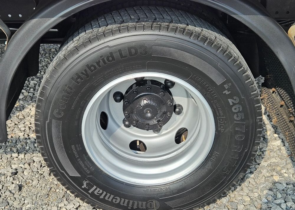 Skříňový nákladní auto MAN TGL 12.250/KONTENER/IZOTERMA/WINDA/2019R/EURO 6/PEŁEN SERWIS/SPROWADZONY/ZADBANY/JAK NOWY/ KSIĄŻKA SERWISOWA/E6/17 PALET: obrázek 18