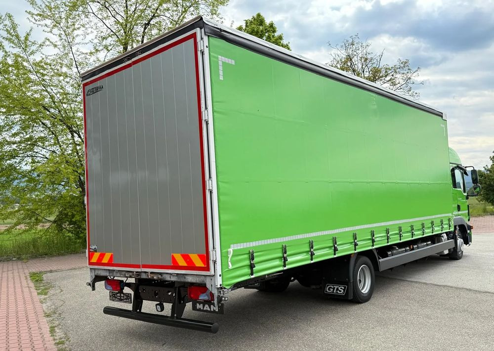 MAN TGL12.250/E6/20PALET/10.2018/SERWISOWANY/NISKI PRZEBIEG/WINDA/FIRANKA//JAK NOWY/SERWISOWANY - Plachtový nákladní auto: obrázek 5 MAN TGL12.250/E6/20PALET/10.2018/SERWISOWANY/NISKI PRZEBIEG/WINDA/FIRANKA//JAK NOWY/SERWISOWANY - Plachtový nákladní auto: obrázek 5