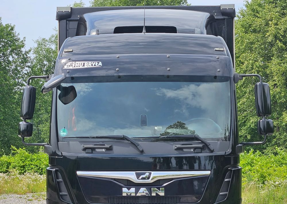 MAN TGM 15.290 / FIRANKA / 2019R / SPROWADZONY/ 7500 ŁADOWNOŚĆ / 18 PALET / E6 / JAK NOWY / WINDA / - Plachtový nákladní auto: obrázek 5 MAN TGM 15.290 / FIRANKA / 2019R / SPROWADZONY/ 7500 ŁADOWNOŚĆ / 18 PALET / E6 / JAK NOWY / WINDA / - Plachtový nákladní auto: obrázek 5
