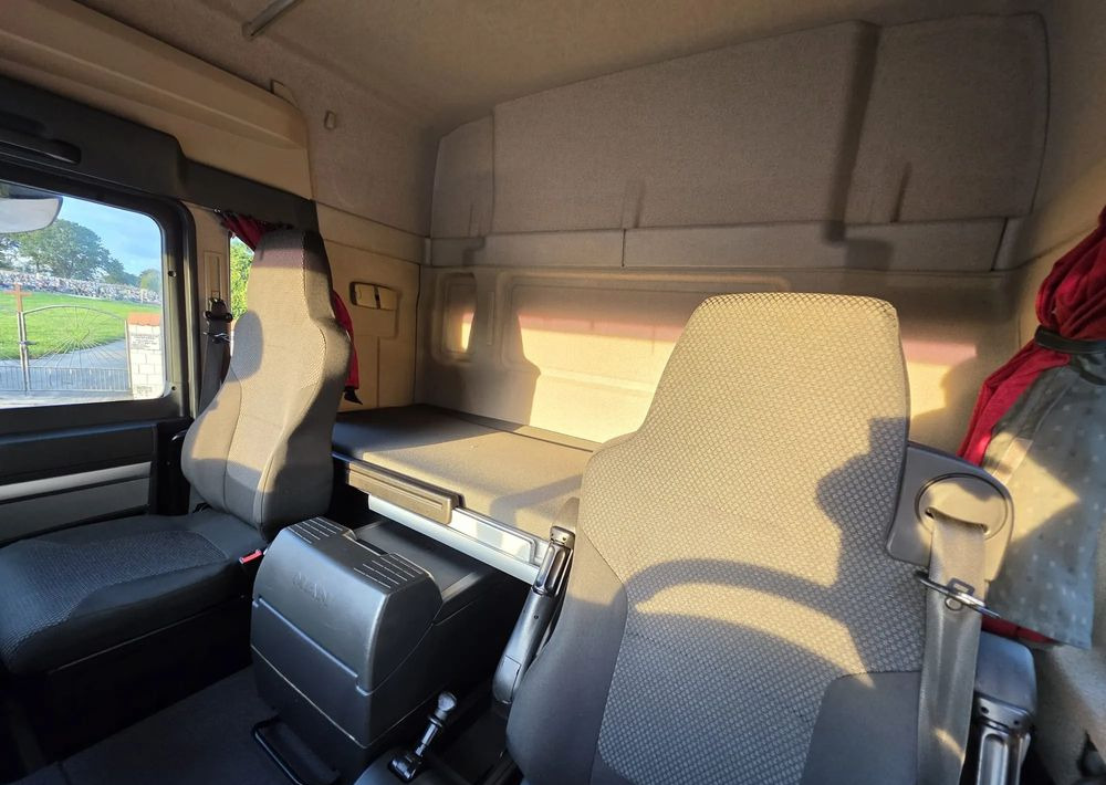 Plachtový nákladní auto MAN TGM 15.290 / FIRANKA / 2019R / SPROWADZONY/ 7500 ŁADOWNOŚĆ / 18 PALET / E6 / JAK NOWY / WINDA /: obrázek 20