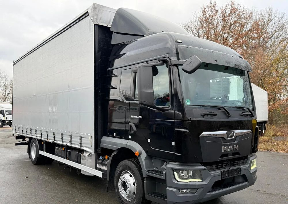 MAN TGM 15.290 / NOWY MODEL / E6 / 18PALET / 7720 ŁADOWNOŚĆ / SERWISOWANY / NOWY TACHOGRAF / NISKI PRZEBIEG / WINDA / FIRANKA / SPROWADZONY / 2022 / NISKI PRZEBIEG /PIERWSZY WŁAŚCICIEL/ - Plachtový nákladní auto: obrázek 1 MAN TGM 15.290 / NOWY MODEL / E6 / 18PALET / 7720 ŁADOWNOŚĆ / SERWISOWANY / NOWY TACHOGRAF / NISKI PRZEBIEG / WINDA / FIRANKA / SPROWADZONY / 2022 / NISKI PRZEBIEG /PIERWSZY WŁAŚCICIEL/ - Plachtový nákladní auto: obrázek 1