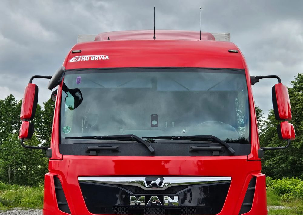 MAN TGM 18.290/15.290/E6/21PALET/9400 ŁADOWNOŚĆ/SERWISOWANY/NISKI PRZEBIEG/WINDA/FIRANKA/SPROWADZONY/2019/NISKI PRZEBIEG/PIERWSZY WŁAŚCICIEL/ - Plachtový nákladní auto: obrázek 3 MAN TGM 18.290/15.290/E6/21PALET/9400 ŁADOWNOŚĆ/SERWISOWANY/NISKI PRZEBIEG/WINDA/FIRANKA/SPROWADZONY/2019/NISKI PRZEBIEG/PIERWSZY WŁAŚCICIEL/ - Plachtový nákladní auto: obrázek 3