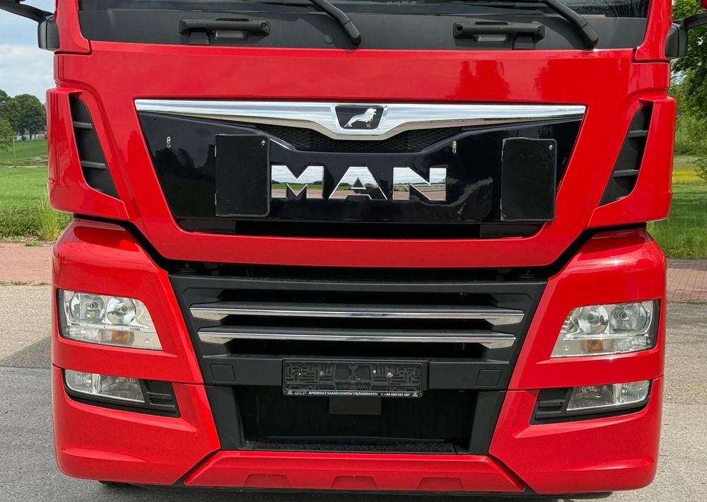 MAN TGX 26.500 / LIFT / 6X2 / KLIMA POSTOJOWA / 18PALET / E6 / FIRANKA / 18 TON ŁADOWNOŚĆ / WINDA / NISKI PRZEBIEG / JEDEN WŁAŚCICIEL / PODWIESZANA OŚ - Plachtový nákladní auto: obrázek 3 MAN TGX 26.500 / LIFT / 6X2 / KLIMA POSTOJOWA / 18PALET / E6 / FIRANKA / 18 TON ŁADOWNOŚĆ / WINDA / NISKI PRZEBIEG / JEDEN WŁAŚCICIEL / PODWIESZANA OŚ - Plachtový nákladní auto: obrázek 3