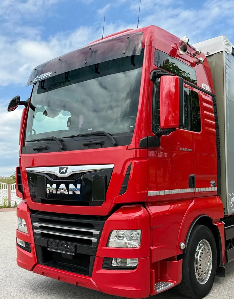 MAN TGX 26.500/LIFT/6X2/KLIMA POSTOJOWA/18PALET/E6/FIRANKA/WINDA/NISKI PRZEBIEG/JEDEN WŁAŚCICIEL/PODWIESZANA OŚ - Plachtový nákladní auto: obrázek 4 MAN TGX 26.500/LIFT/6X2/KLIMA POSTOJOWA/18PALET/E6/FIRANKA/WINDA/NISKI PRZEBIEG/JEDEN WŁAŚCICIEL/PODWIESZANA OŚ - Plachtový nákladní auto: obrázek 4