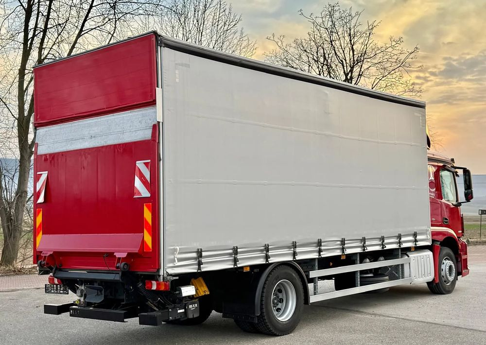 Mercedes-Benz ACTROS 1830/1827/1832/FIRANKA/WINDA/18 EUROPALET/AUTOMAT/Z NIEMIEC/2017/DUŻA ŁADOWNOŚĆ - Plachtový nákladní auto: obrázek 3 Mercedes-Benz ACTROS 1830/1827/1832/FIRANKA/WINDA/18 EUROPALET/AUTOMAT/Z NIEMIEC/2017/DUŻA ŁADOWNOŚĆ - Plachtový nákladní auto: obrázek 3