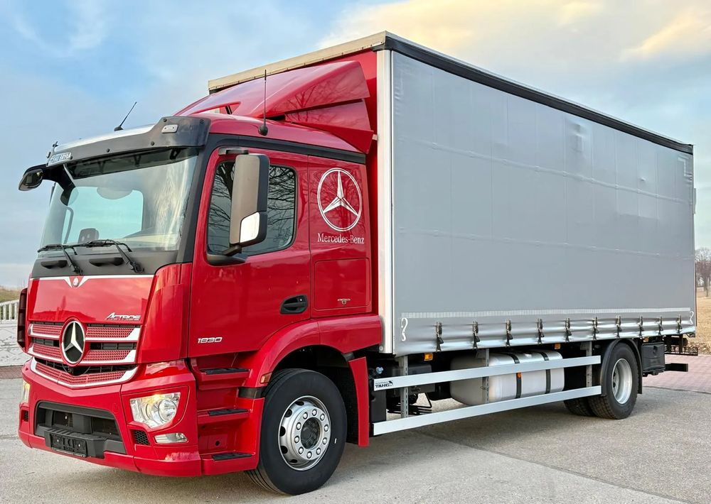 Mercedes-Benz ACTROS 1830/1827/1832/FIRANKA/WINDA/18 EUROPALET/AUTOMAT/Z NIEMIEC/2017/DUŻA ŁADOWNOŚĆ - Plachtový nákladní auto: obrázek 1 Mercedes-Benz ACTROS 1830/1827/1832/FIRANKA/WINDA/18 EUROPALET/AUTOMAT/Z NIEMIEC/2017/DUŻA ŁADOWNOŚĆ - Plachtový nákladní auto: obrázek 1