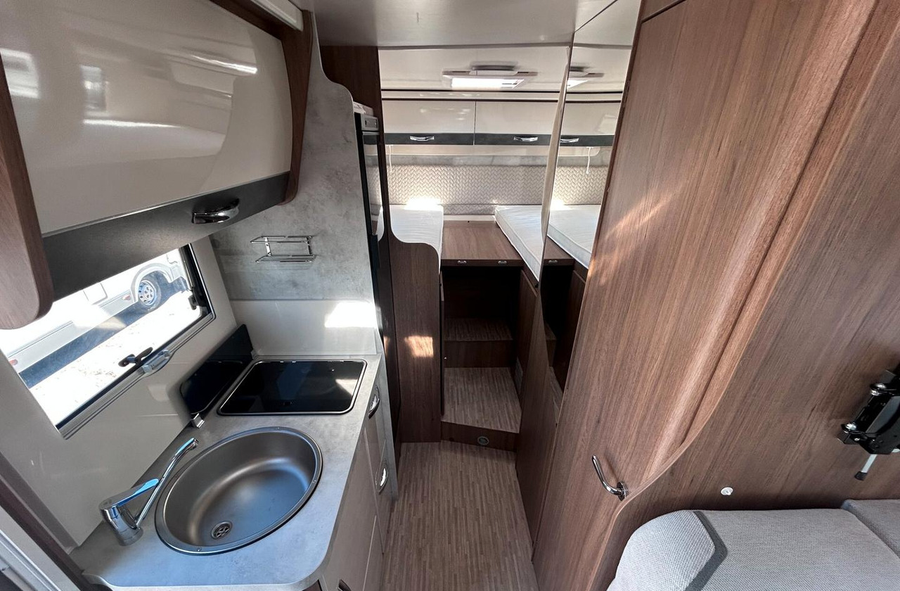 Elnagh BARON 65 - Alkovna: obrázek 5 Elnagh BARON 65 - Alkovna: obrázek 5