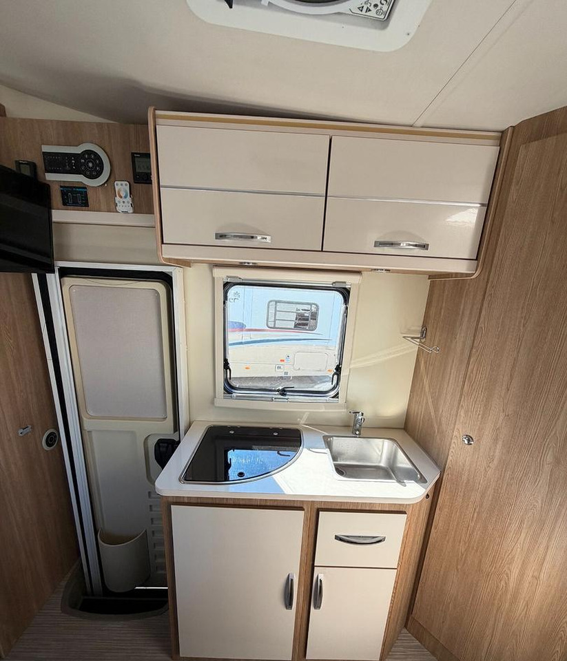 Alkovna Rimor SEAL 3: obrázek 11 Alkovna Rimor SEAL 3: obrázek 11