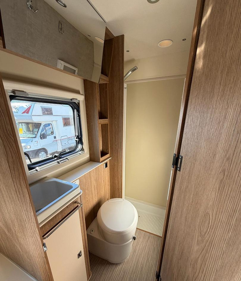 Alkovna Rimor SEAL 3: obrázek 17 Alkovna Rimor SEAL 3: obrázek 17