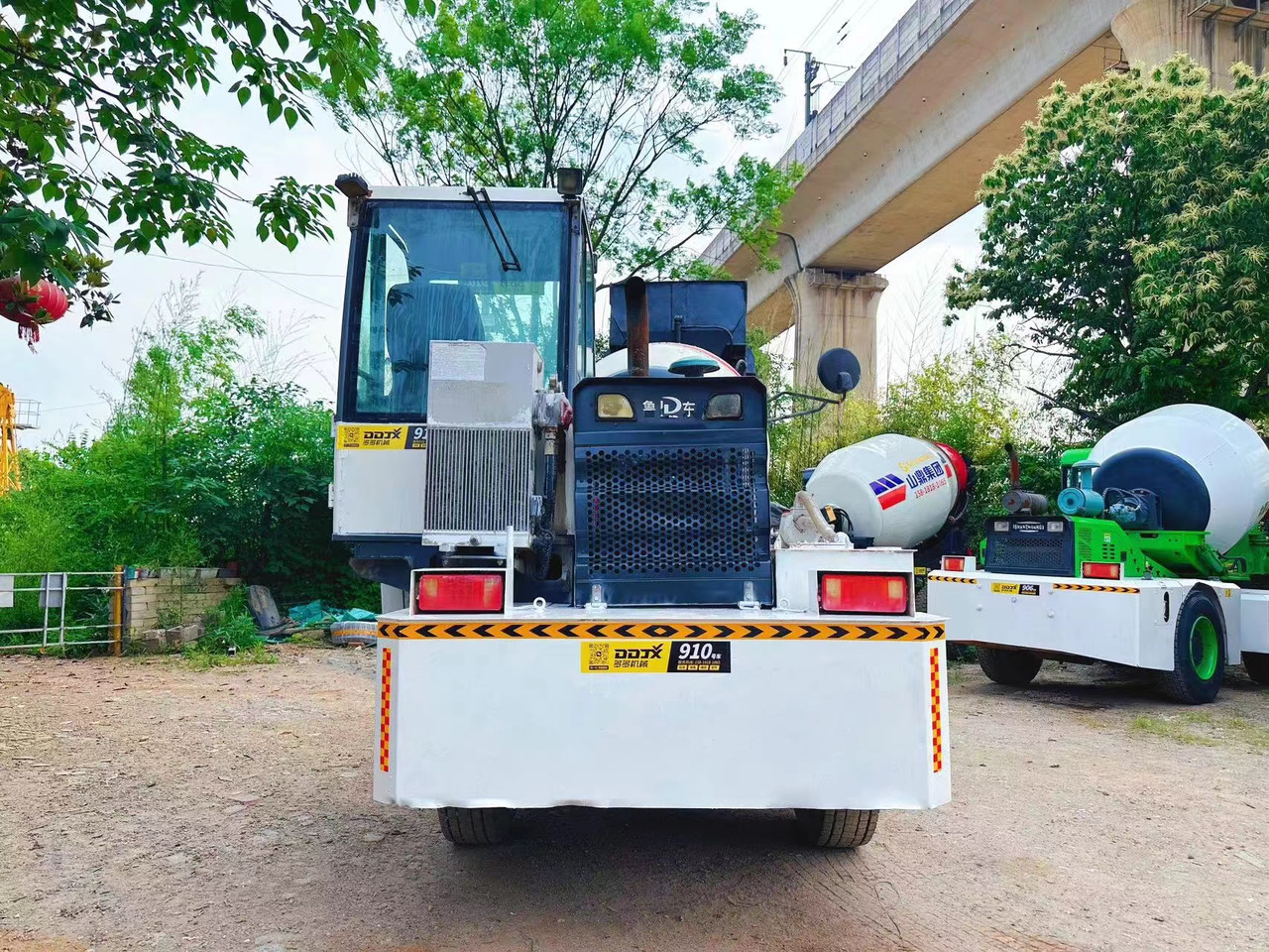 DEYI 2 cubic concrete mixer - Autodomíchávač: obrázek 5 DEYI 2 cubic concrete mixer - Autodomíchávač: obrázek 5