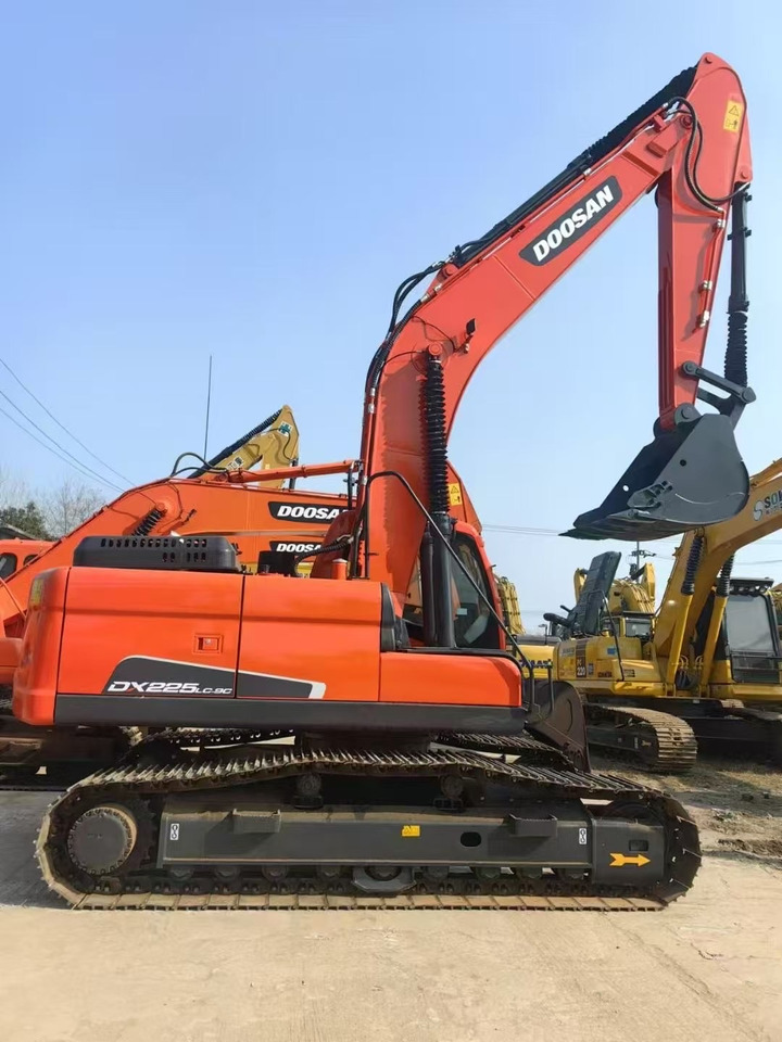 DOOSAN Dx225 - Pásové rýpadlo: obrázek 1 DOOSAN Dx225 - Pásové rýpadlo: obrázek 1