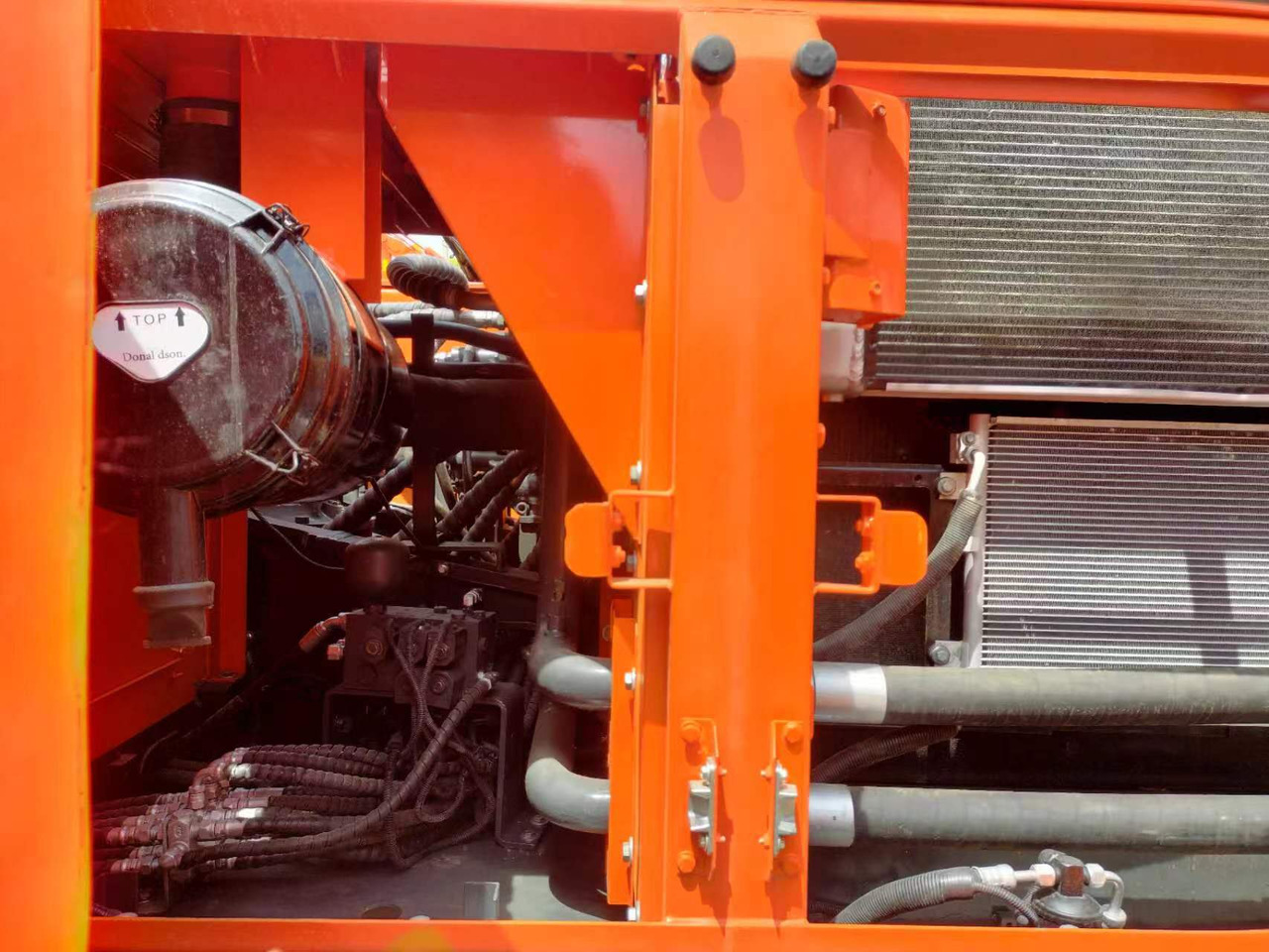 Doosan DX 300 Korea imports doosan DX300 - Pásové rýpadlo: obrázek 3 Doosan DX 300 Korea imports doosan DX300 - Pásové rýpadlo: obrázek 3