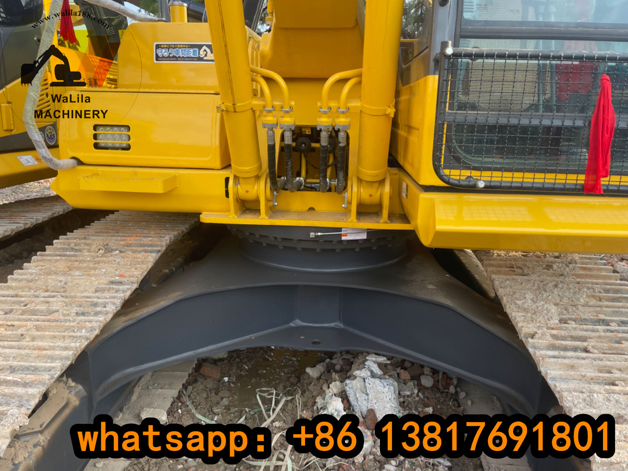 KOMATSU PC200-8 - Pásové rýpadlo: obrázek 4 KOMATSU PC200-8 - Pásové rýpadlo: obrázek 4