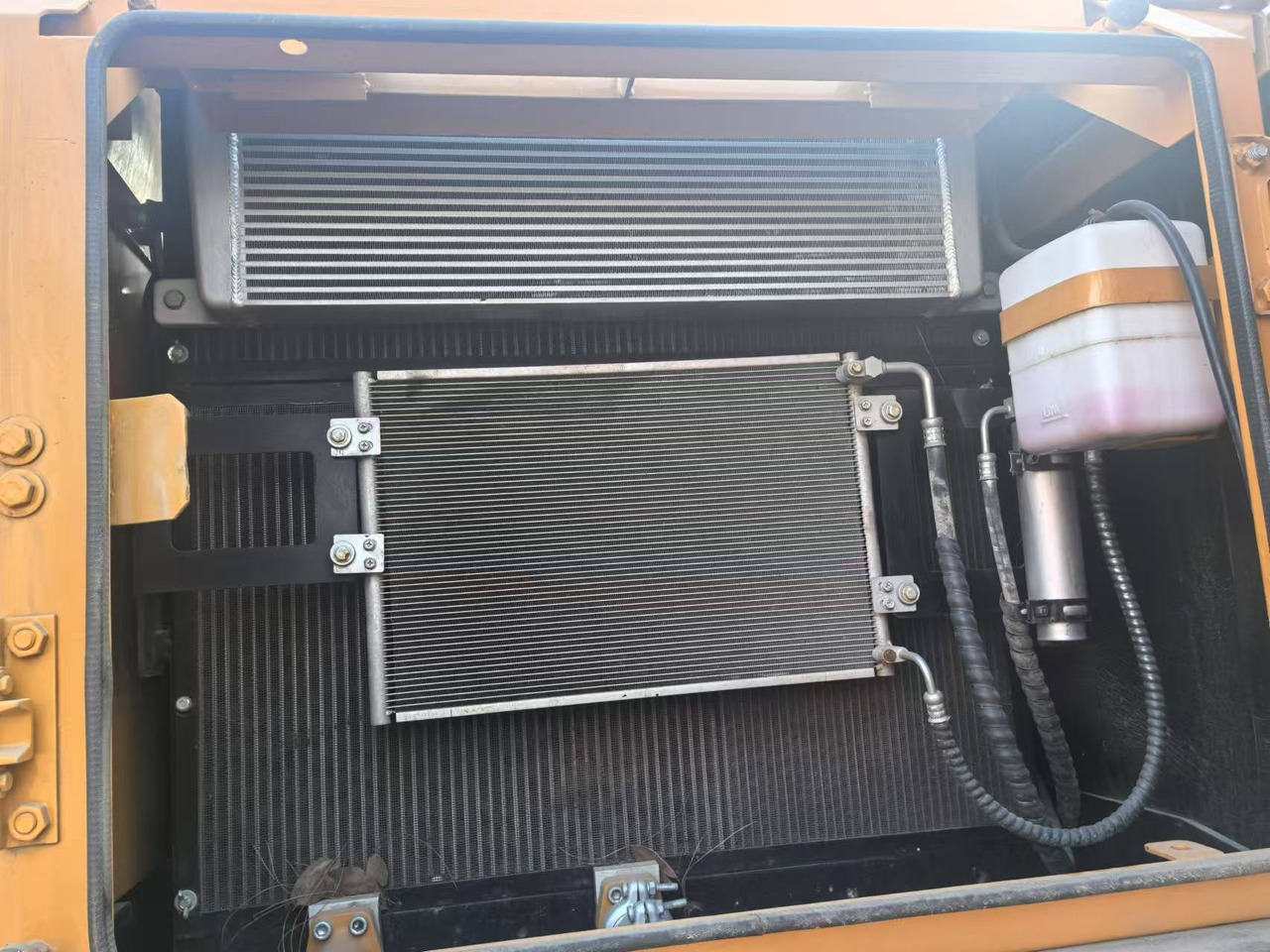 Sany SY 365 H SY365 - Pásové rýpadlo: obrázek 4 Sany SY 365 H SY365 - Pásové rýpadlo: obrázek 4