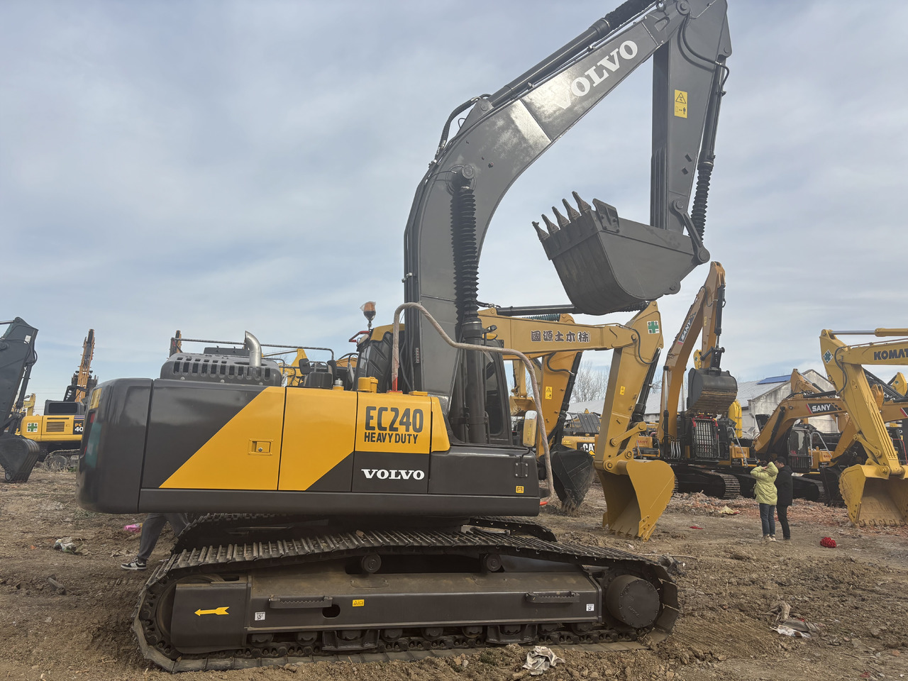 Volvo EC 240 - Pásové rýpadlo: obrázek 1 Volvo EC 240 - Pásové rýpadlo: obrázek 1