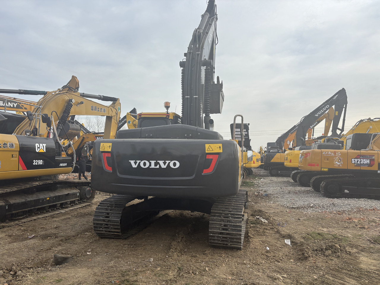 Volvo EC 240 - Pásové rýpadlo: obrázek 3 Volvo EC 240 - Pásové rýpadlo: obrázek 3