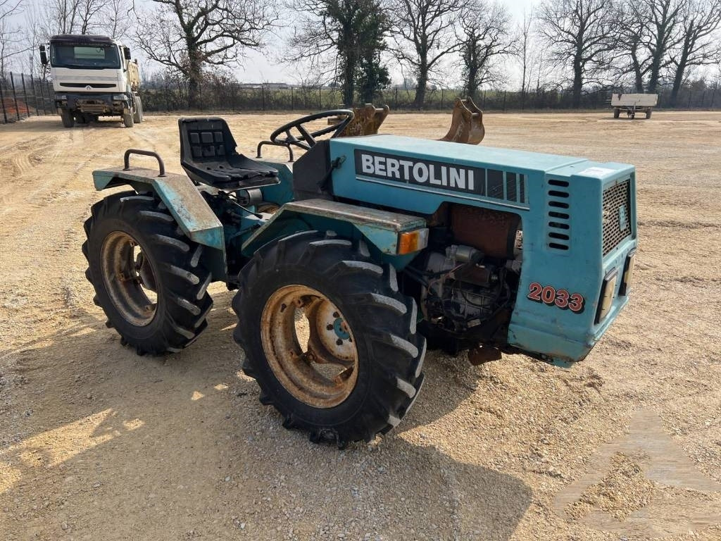 Bertolini 2033 - Traktor: obrázek 2 Bertolini 2033 - Traktor: obrázek 2