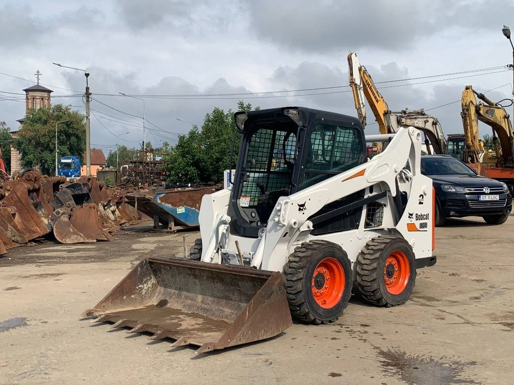 Bobcat S 570 - Smykový nakladač: obrázek 1 Bobcat S 570 - Smykový nakladač: obrázek 1