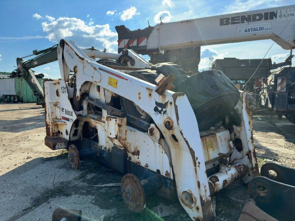 Bobcat S 770 FOR PARTS - Smykový nakladač: obrázek 1 Bobcat S 770 FOR PARTS - Smykový nakladač: obrázek 1