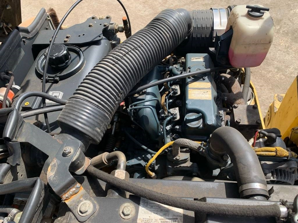 Silniční válec Bomag BW 100 AD-4: obrázek 7 Silniční válec Bomag BW 100 AD-4: obrázek 7