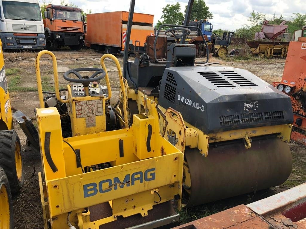 Bomag BW 135 AD FOR PARTS - Válec: obrázek 2 Bomag BW 135 AD FOR PARTS - Válec: obrázek 2