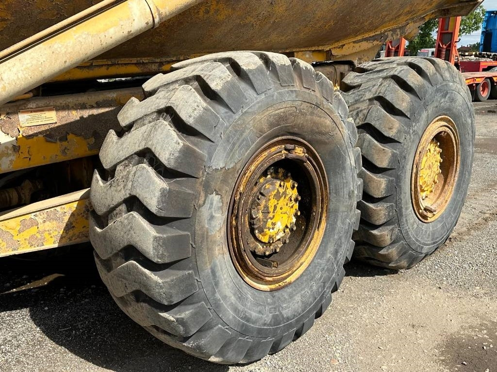 CAT D 300 E - Kloubový sklápěč: obrázek 4 CAT D 300 E - Kloubový sklápěč: obrázek 4