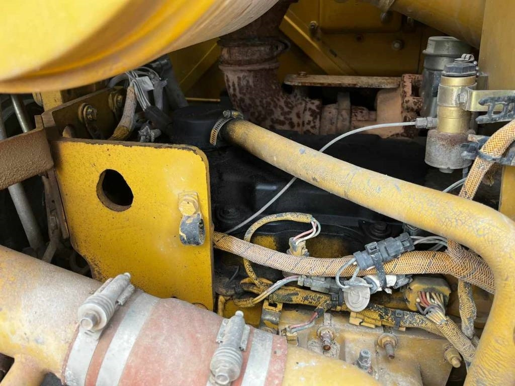 Buldozer CAT D 6 T LGP: obrázek 8
