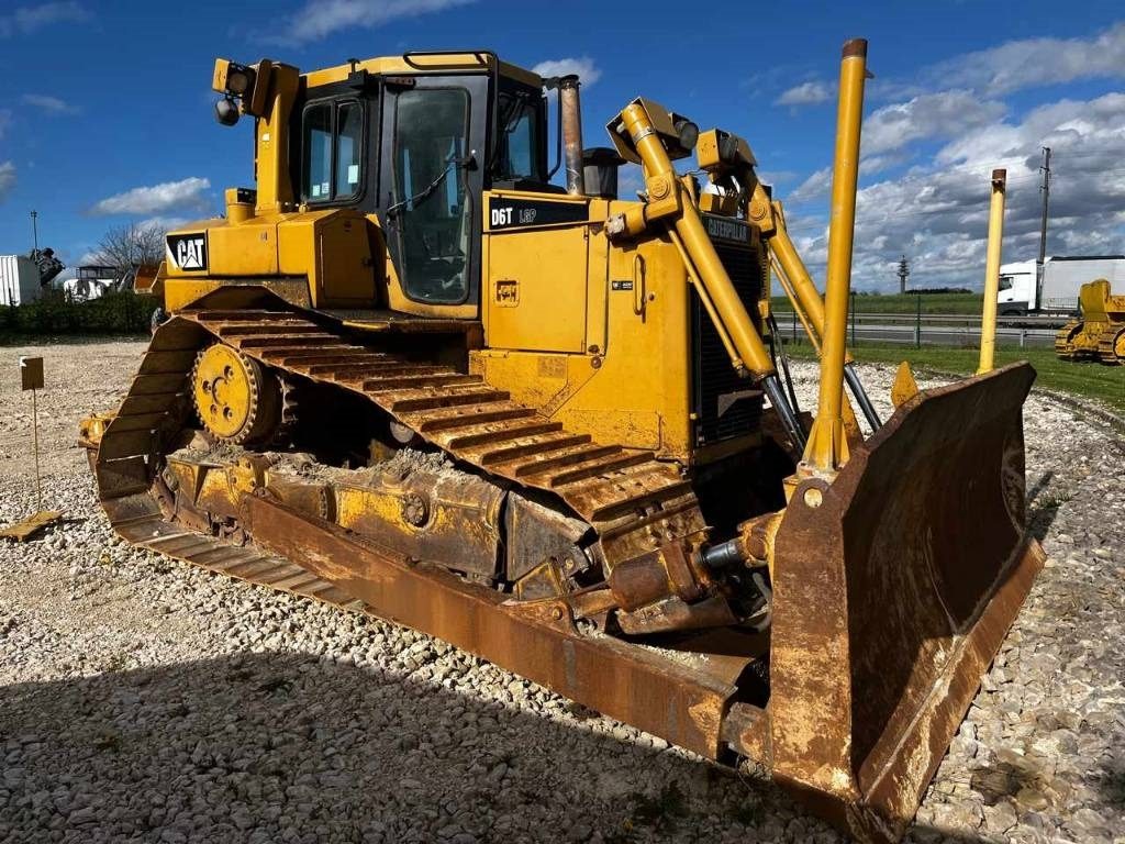 CAT D 6 T LGP - Buldozer: obrázek 4 CAT D 6 T LGP - Buldozer: obrázek 4