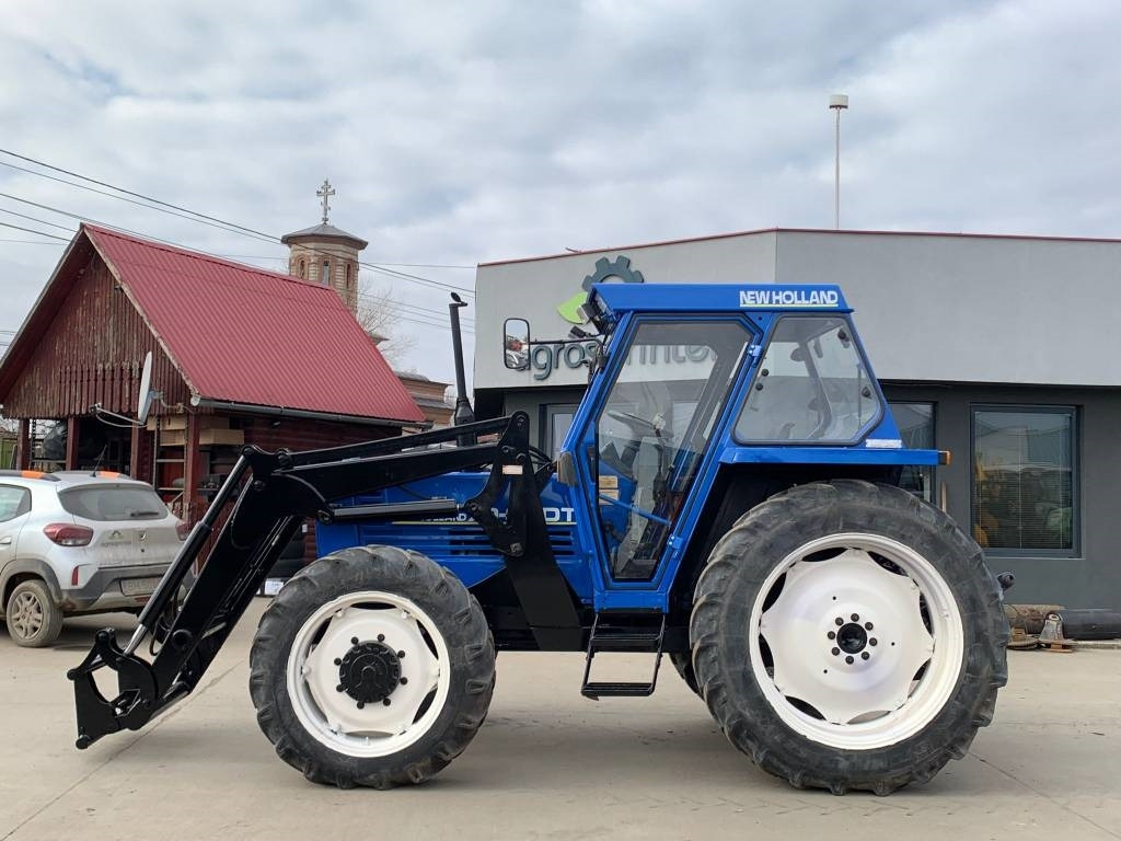 Fiat New Holland 70-90DT - Traktor: obrázek 3 Fiat New Holland 70-90DT - Traktor: obrázek 3
