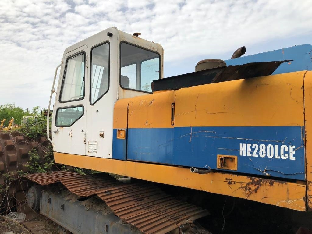 Halla Hitachi HE 280 ICE - Pásové rýpadlo: obrázek 2 Halla Hitachi HE 280 ICE - Pásové rýpadlo: obrázek 2