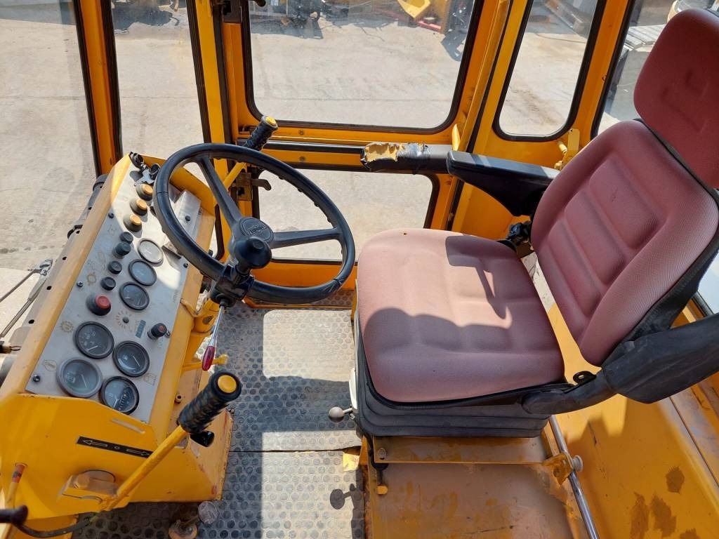 Hamm 2210SD - Kompaktor: obrázek 5 Hamm 2210SD - Kompaktor: obrázek 5